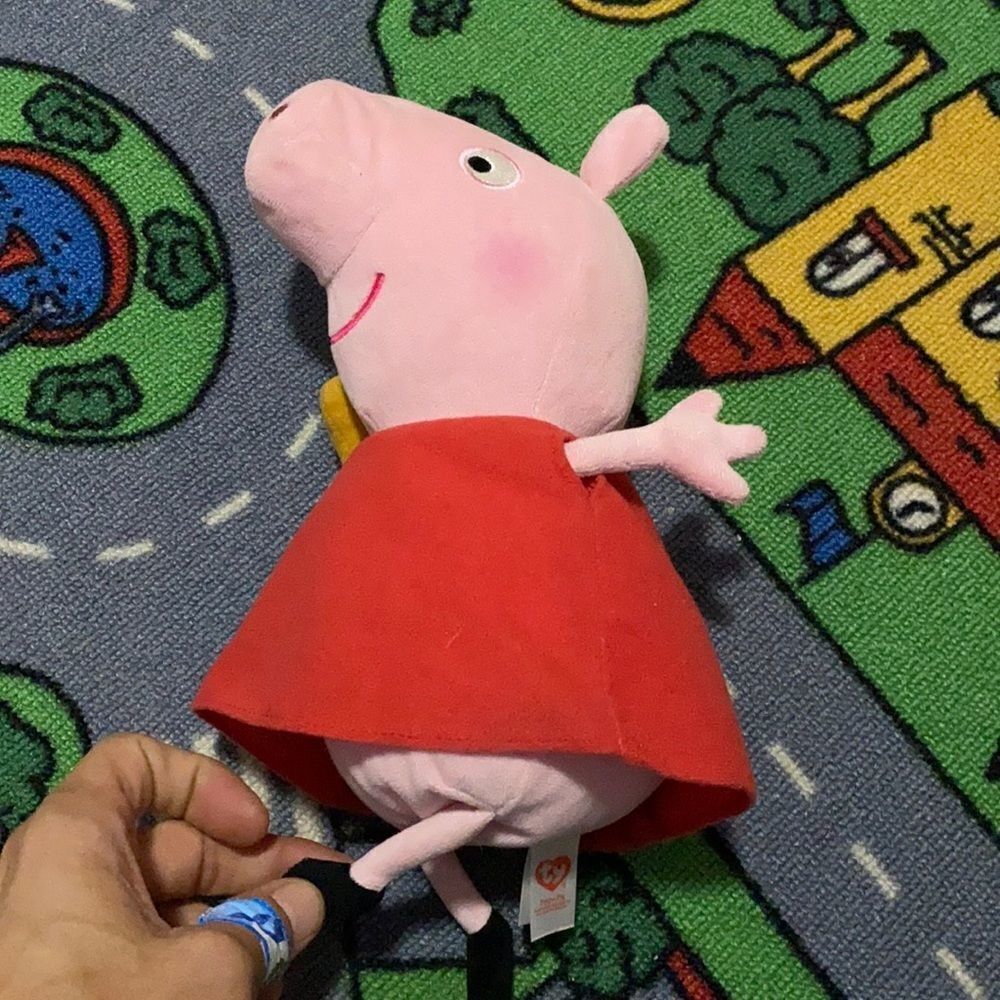 Ty Peppa Pig Plush in EUC about 13 inches tall